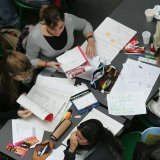 Deux tiers des diplômés des hautes écoles changent d'emploi
dans les cinq ans après les études (archives). KEYSTONE/MARTIAL TREZZINI